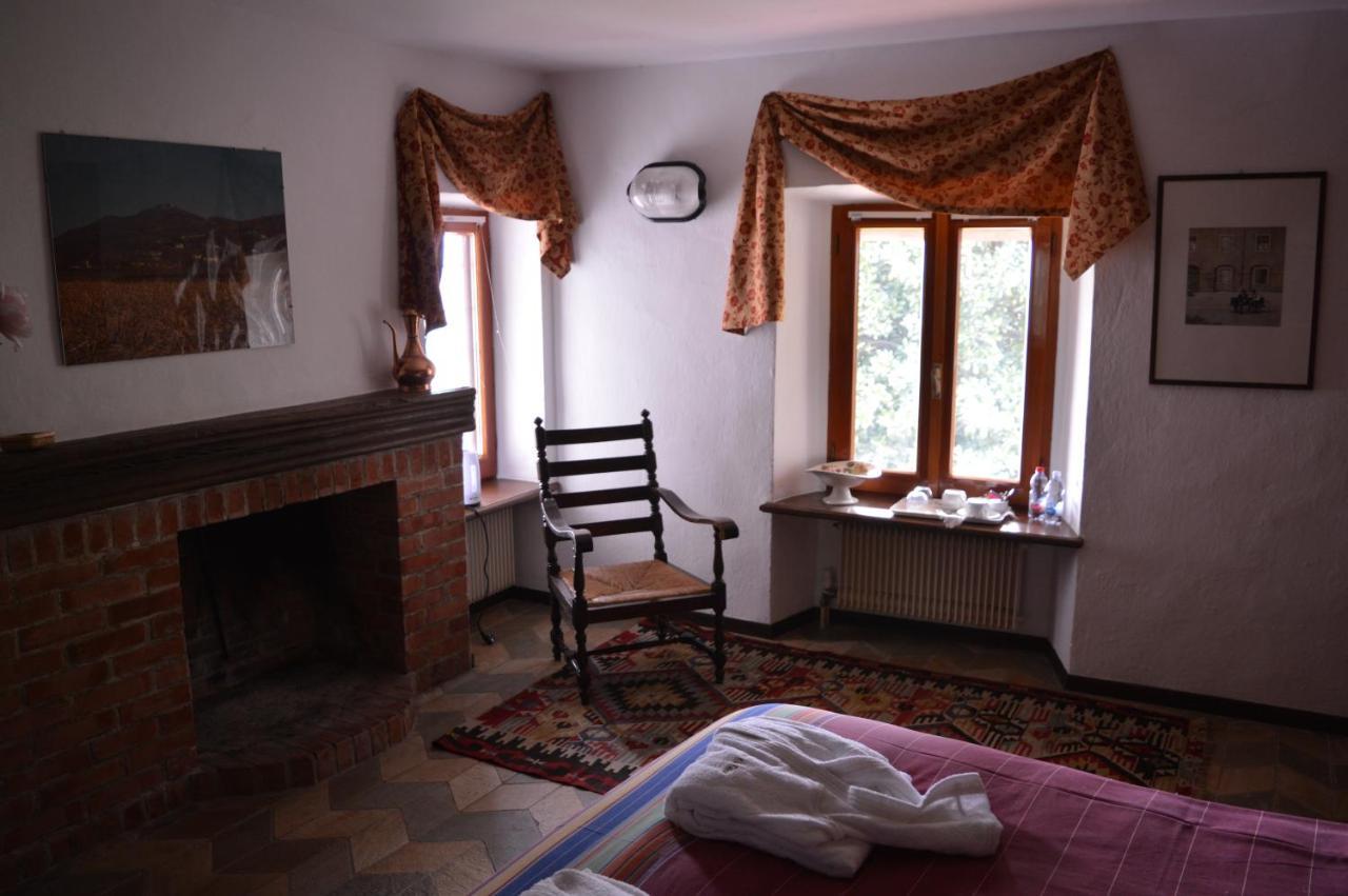L'Uovo E La Faina Busca Exterior foto