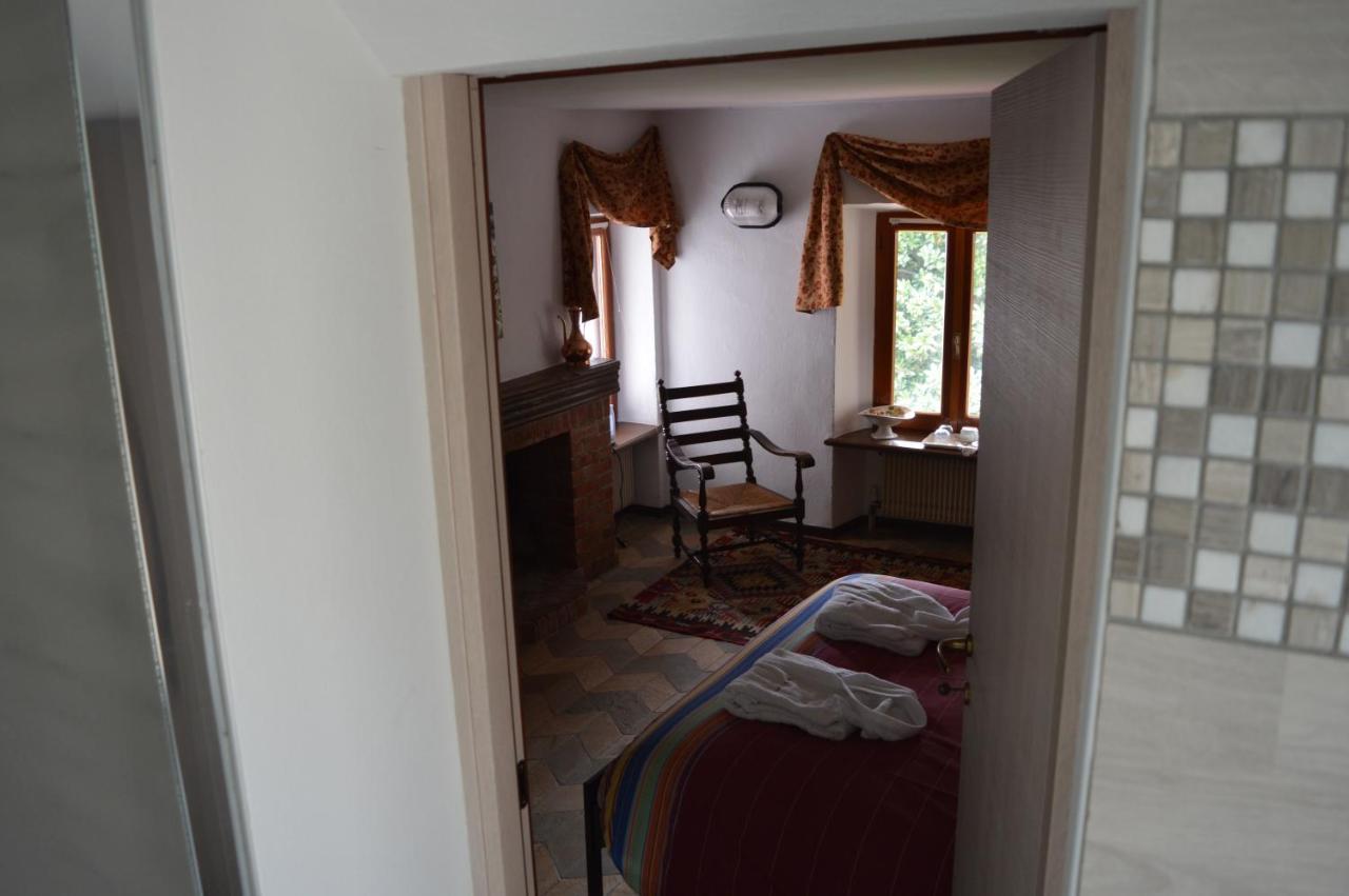 L'Uovo E La Faina Busca Exterior foto